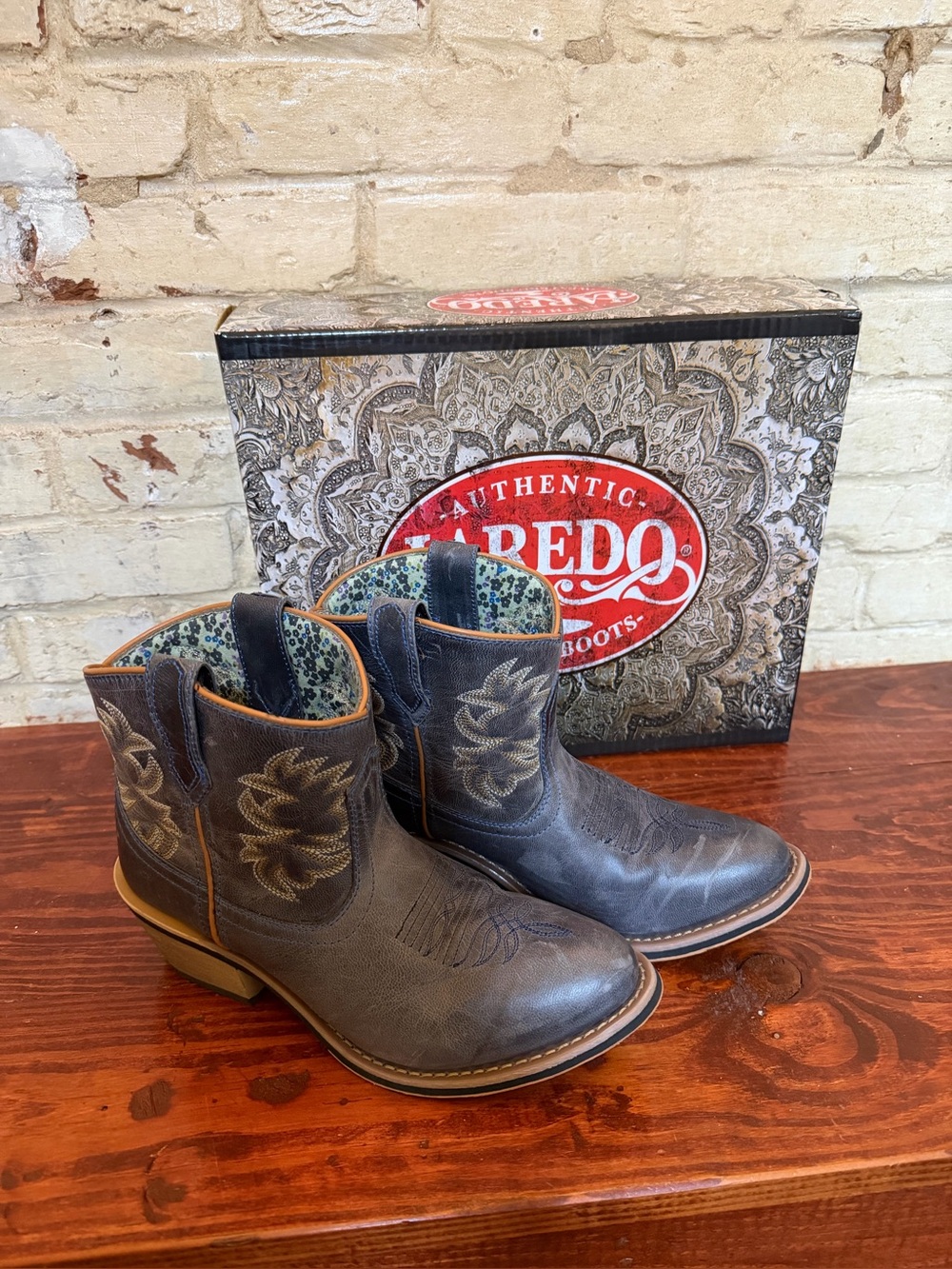 Laredo Women's Short Western Boots - Charcoal